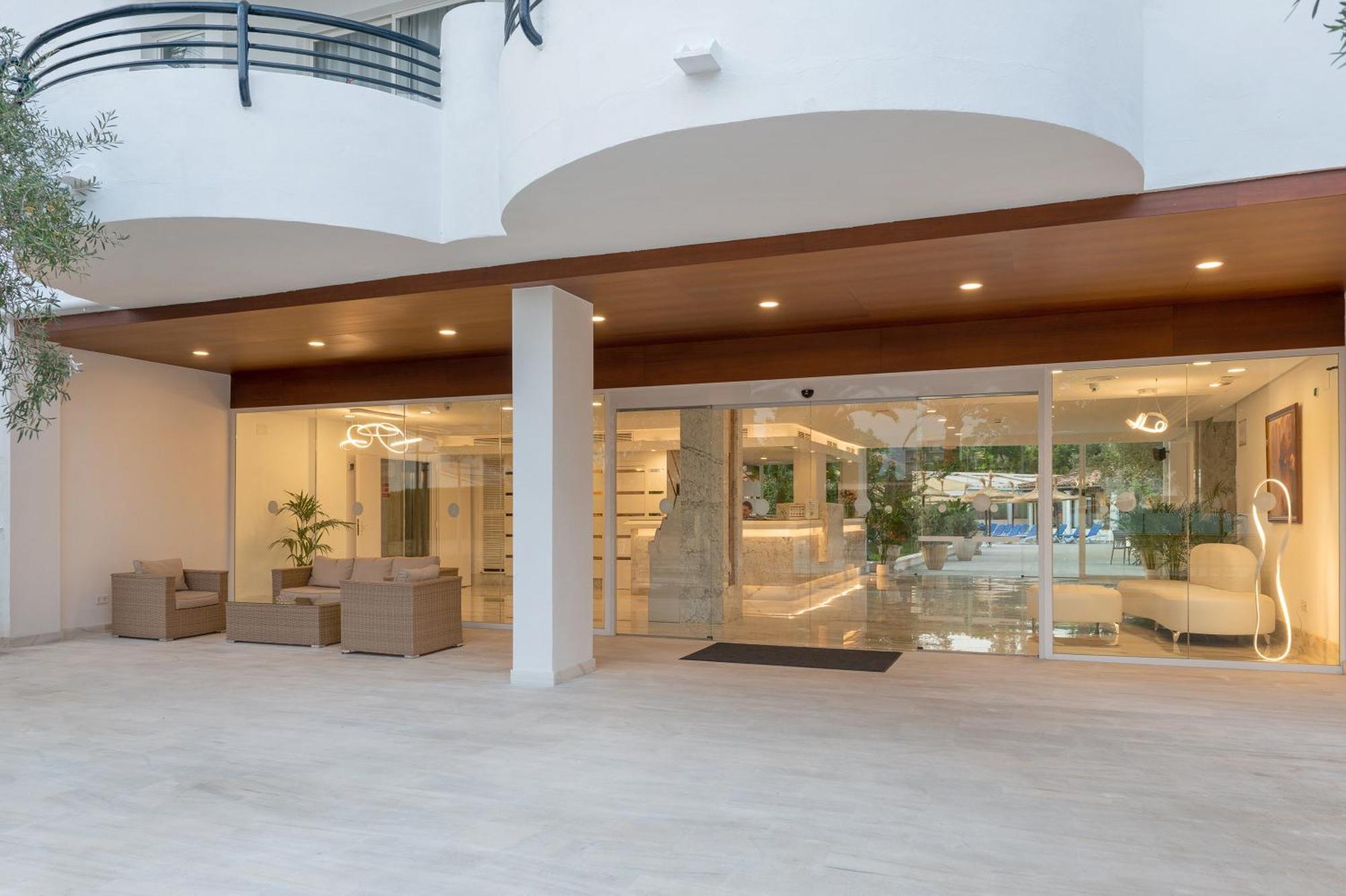 Aparthotel Alcudia Beach Port de Alcudia  Exterior foto